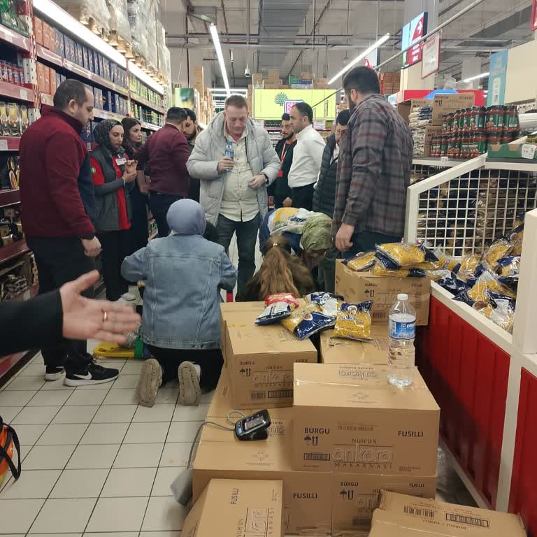 İstanbul 212 AVM Anpa Gross Şubesinde Müşteri Güvenliği İhmali Nedeniyle Ciddi Kaza