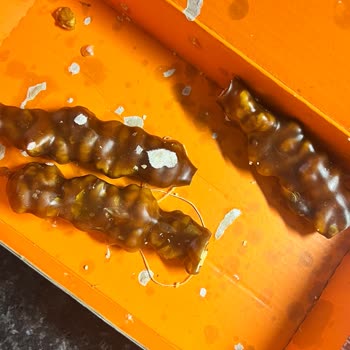 Cevizli Sucuğun Sıkıştırılmış Paketi Hijyenik Değil