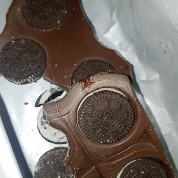 Beyoğlu Şok Markette Bozuk Milka Oreo Çikolatası Ve Sağlık Endişesi