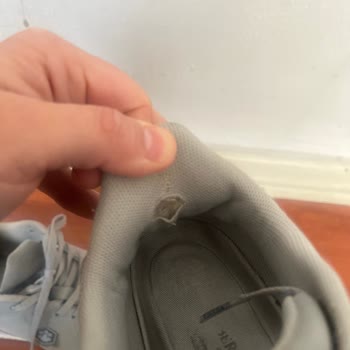 Kayseri Lumberjack Mağazasında Ayakkabının Topuk Aşınması Ve Yara Oluşturması İle İade Talebi