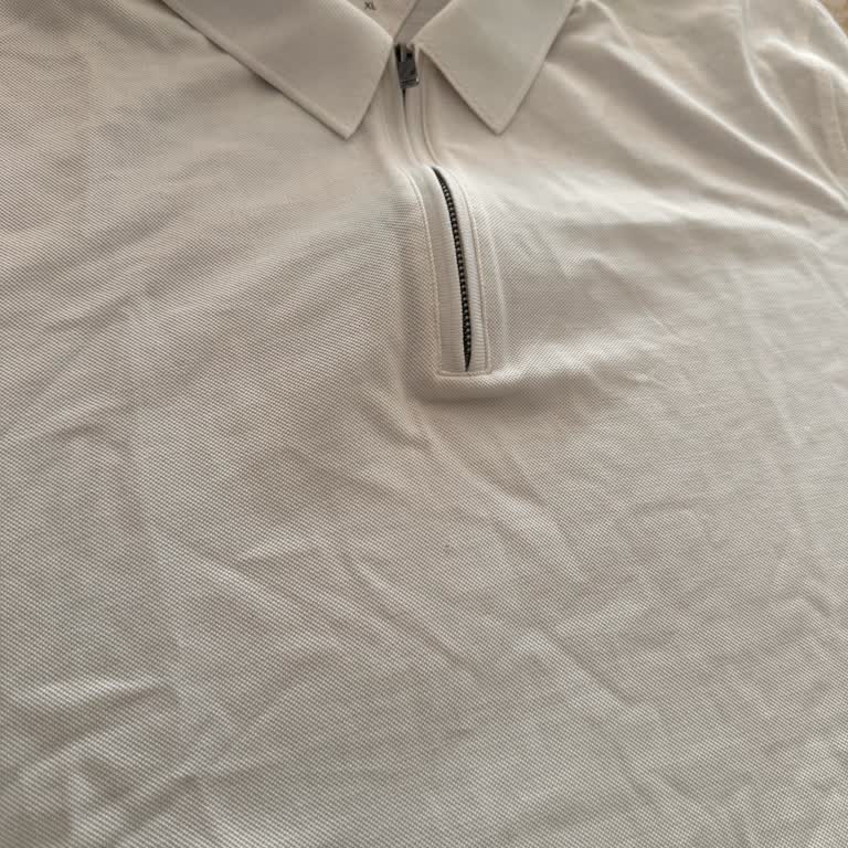 Tommy Hilfiger Tişörtün Dikiş Sorunu Ve Mağaza Reddetme Kararı