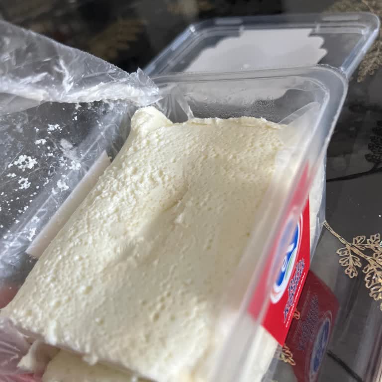 Bozuk Rulo Kaymak Üzerinde Sağlık Riski