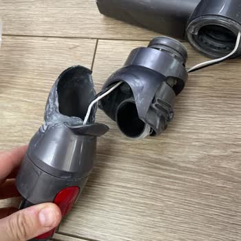 Dyson V10 Başlık Kırılması Tekrarlandı Uzatılan Garanti Kapsamına Girmedi