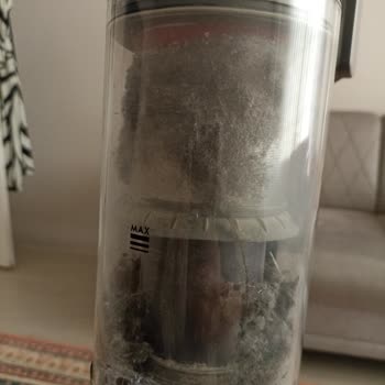 Dyson V10 Toz Haznesi Kaçırıyor Ve Servis Sorununu Çözmüyor