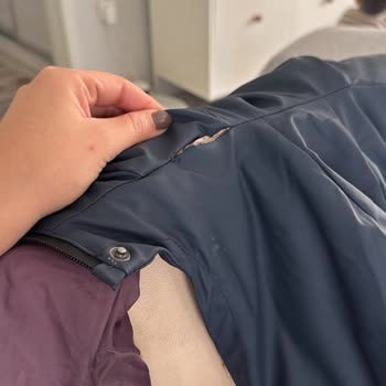 Ayıplı Yağmurluk İçin Fiyat Artışı Şartı Olmadan Değişim Talebi