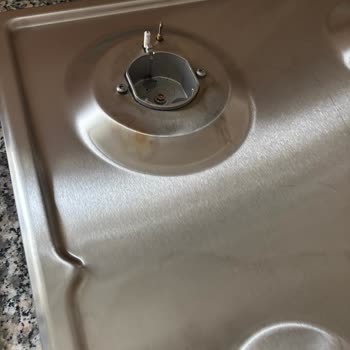 Beko Ocakta Leke Sorunu Servis Değişimine Rağmen Çözülmedi