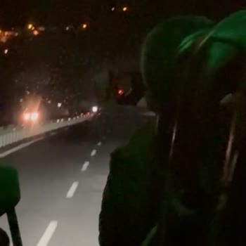 Otobüs Şoförünün Kapalı Alanda Sigara İçmesi Ve Saygısız Tavırları