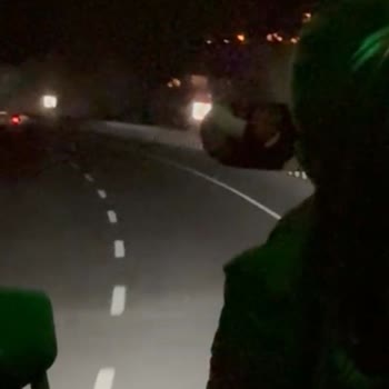 Otobüs Şoförünün Kapalı Alanda Sigara İçmesi Ve Saygısız Tavırları