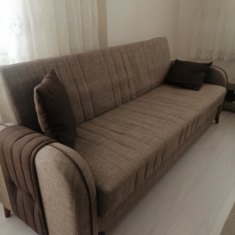 Teslim Edilen Koltukların Kırık Olması Ve Şirketin İlgisizliği