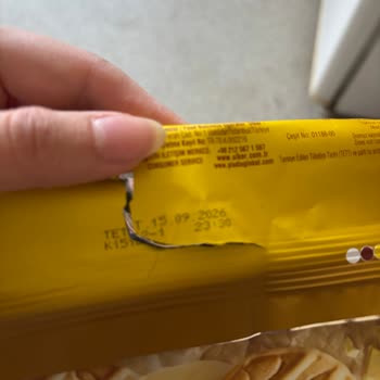 Ülker Hanımeller Kurabiyesinde Böcek Benzeri Yabancı Madde Tespit Edildi