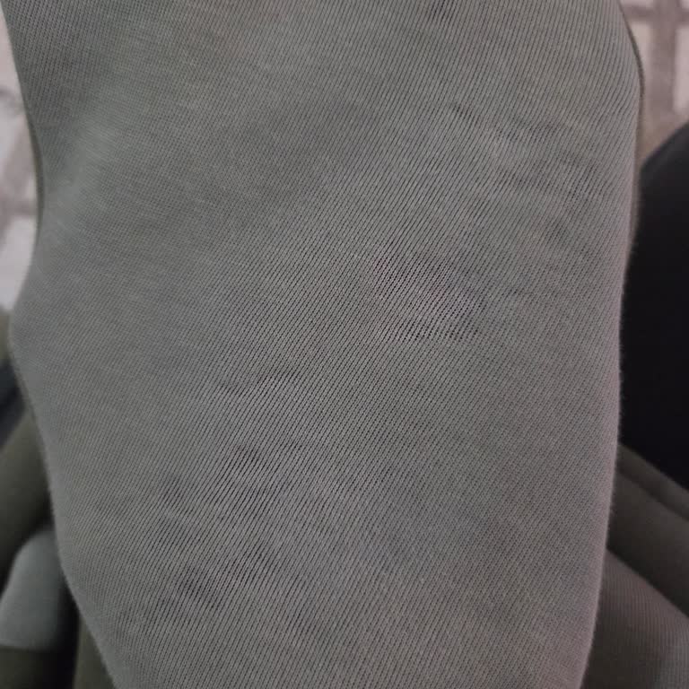 Üç Gün İçinde Kumaş Aşınması: Nike Mağazasında Kullanıcı Hatası Reddi