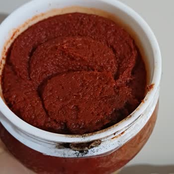 Küflü Salça Ürünü İçin Sağlık Endişesi Ve Geri Ödeme Talebi