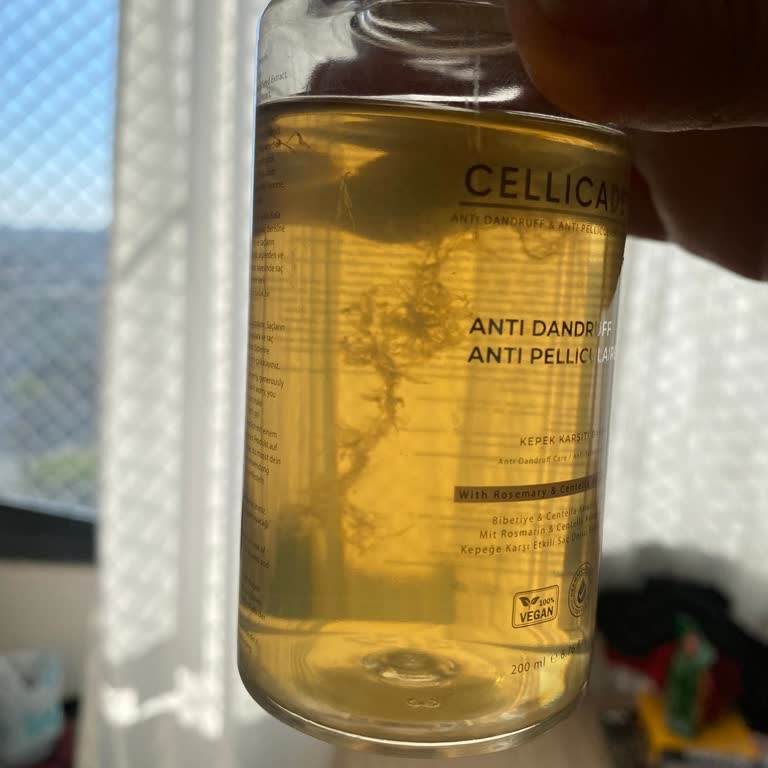 Fit & Alive Şişenin İçinde Belirgin Bir Tortu Oluştuğunu Fark Ettim