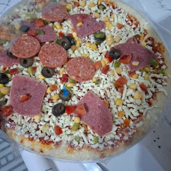Pekfood Artizan Pizza’da Mavi Plastik Parça Bulundu