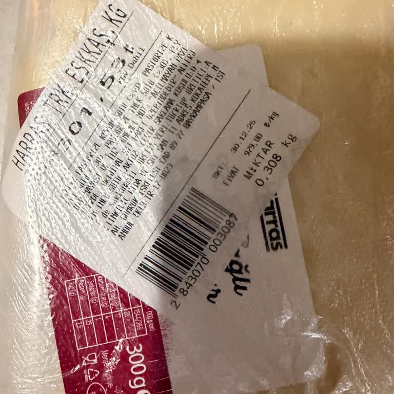 Son Tüketim Tarihi Geçmiş Kaşar Peyniri Mide Bulantısına Yol Açtı