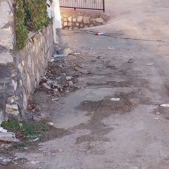 Elazığ Belediyesi İmar Yolunda Otopark Girişi Taşması Ve Müdahale Eksikliği