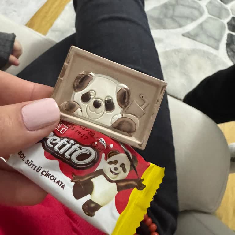 Eti Petito Ürünün İçinin Beyaz Olması Güvenimizi Sarsıyor