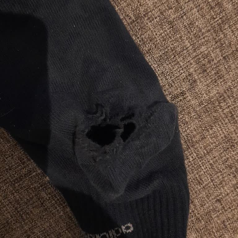 Adidas Çorapta İlk Kullanımda Yırtık Ve Değişim Talebi