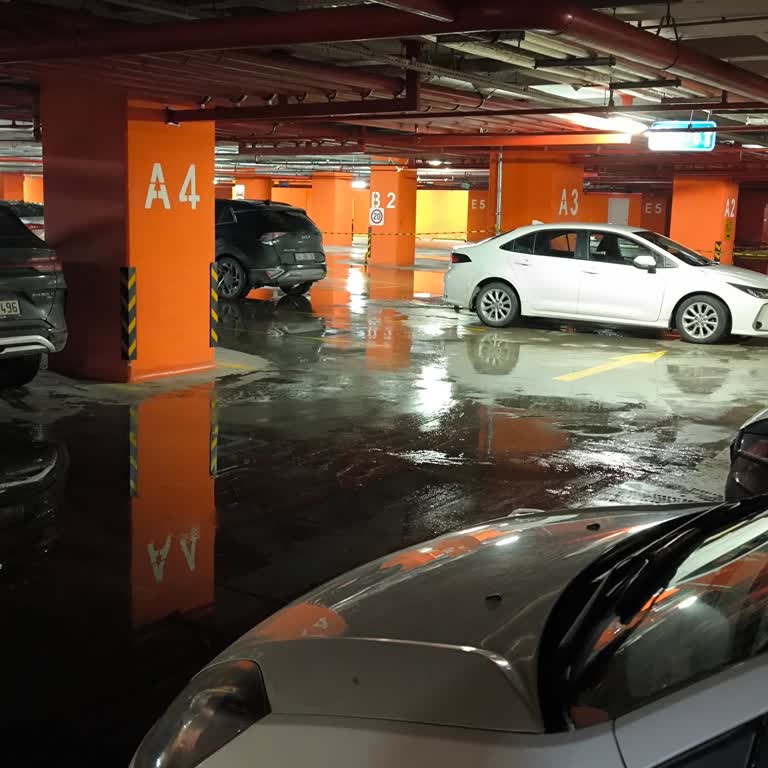 Canpark AVM Turuncu Otoparkta Şiddetli Koku Ve Sağlık Riski