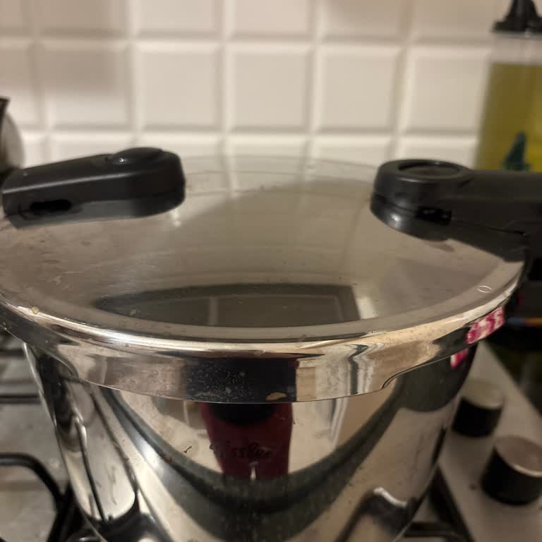 Düdüklü Tencere Kapak Kilidi Arızası Ve Değişim Talebi