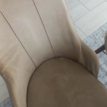 Garanti Kapsamındaki Kırık Sandalyeler İçin Trendyol Ve Canisa'dan Çözüm Beklentisi