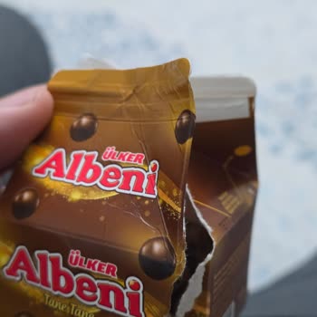 Ülker Albeni Ürününün Bozulmuş Görünmesi Ve Son Kullanma Tarihine Rağmen Güven Kırılması