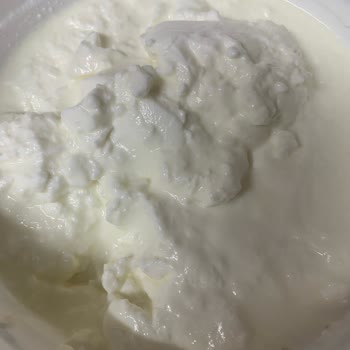 Migros Hemen'den Bozuk Üç Kiloluk Tam Yağlı Yoğurt İçin İade Talebi