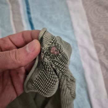 Ayıplı Kazak Değişim Talebi Ve Mağaza Personelinin Tutumu