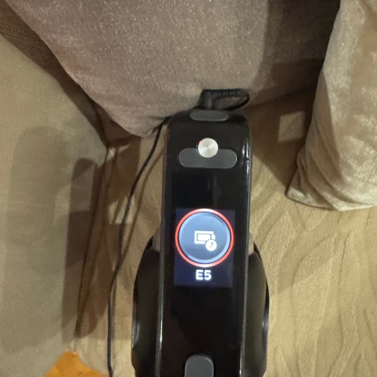 Philips 9000 Süpürge’de E5 Batarya Hatası Ve Hızlı Arızalanma