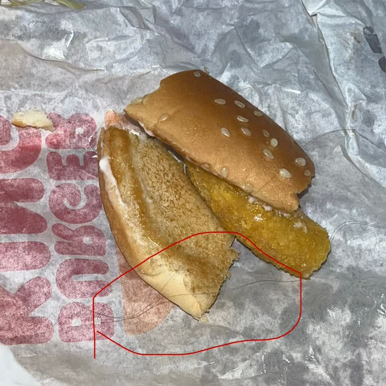 Soğuk Ve Saç İçeren Burger King Siparişine Yanıt Yok