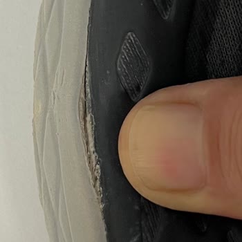 Kısa Sürede Açılan Ayakkabıda Ayıplı Ürün Şikayeti Ve İade Talebi