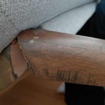 Garanti Kapsamındaki Kırık Koltuk Ayağı İçin Ücretsiz Servis Talebi