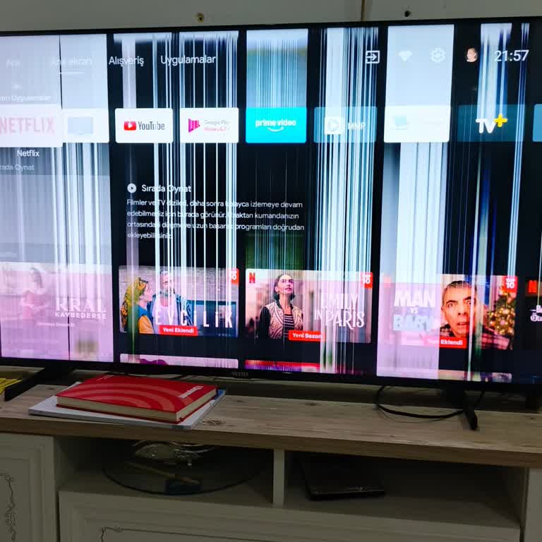 Vestel 50UA9600 Ekranında Dikey Yansımalar Ve Üretim Hatası Ücretsiz Onarım Talebi
