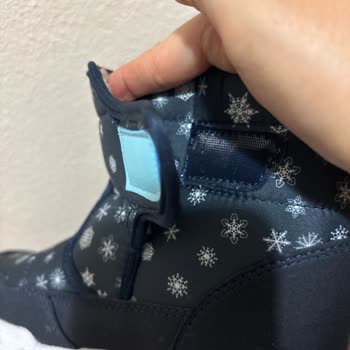 Bantları Açılan Çocuk Botu Kış Koşullarında Kullanılamaz