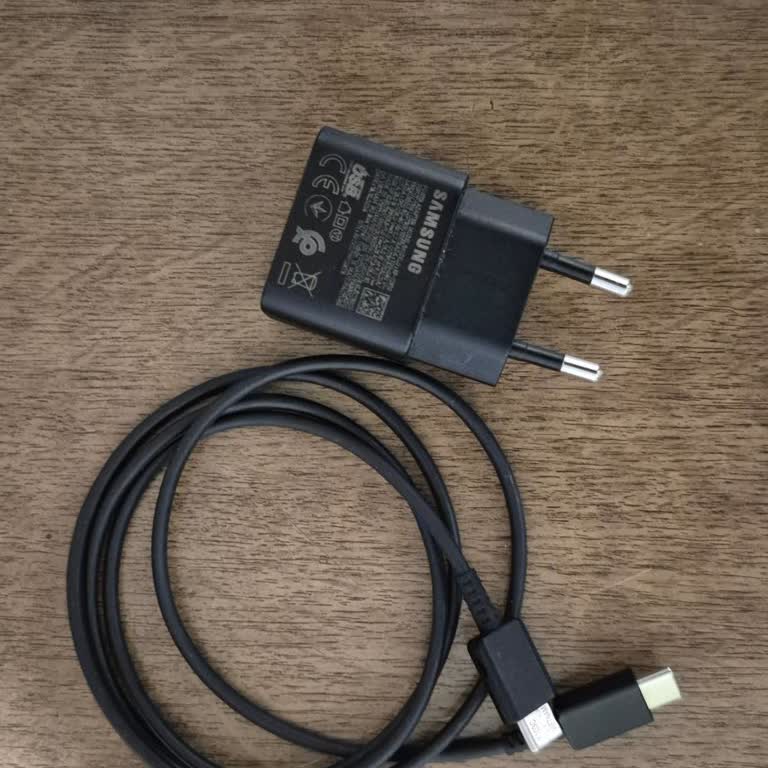 Orijinal Şarj Kablosundaki Hızlı Arıza Ve Mağazanın Telefonu Servise Gönderme Koşulu