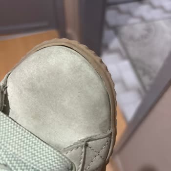 Puma Çocuk Ayakkabılarında Deri Sıkışması Ve Hızlı Deformasyon