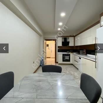 Emlakjet İstanbul Sultangazi'de Sahte Kiralık Ev İlanı Ve 10 Bin Tl Kayıp