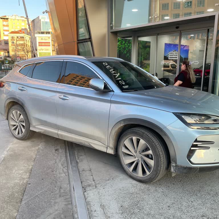 Randevu Saatine Uymayan Bakım, Kaput Kilidi Çözülmedi Ve Araç Yıkanmadı