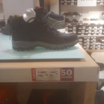 FLO Ayakkabı Fazla Ücret Çekimi Ve Saygısız Kasiyer Davranışı