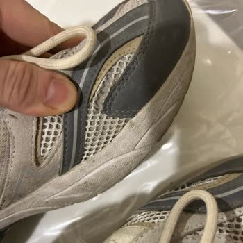 Calvin Klein Ayakkabısında Kısa Sürede Yırtılma Ve Kullanıcı Hatası İddiası Reddedildi