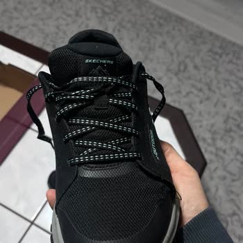 1. Ayda Dikiş Atan Skechers Ayakkabısı Değişim Talebi