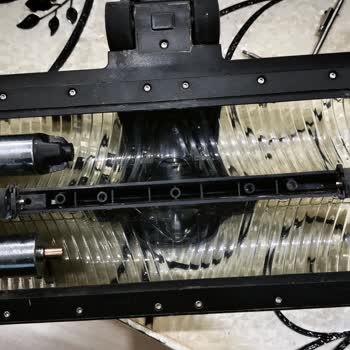 Philips Aqua 9000 Dikey Süpürge Islak Temizleme Kafası Motor Arızası Ve Garanti Süresi Aşımı