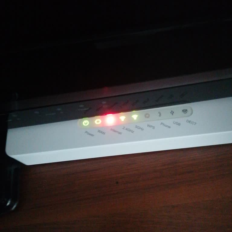 Sürekli 8-10 Saatlik İnternet Ve TV Kesintileri Çocukların Ödevini Engelliyor