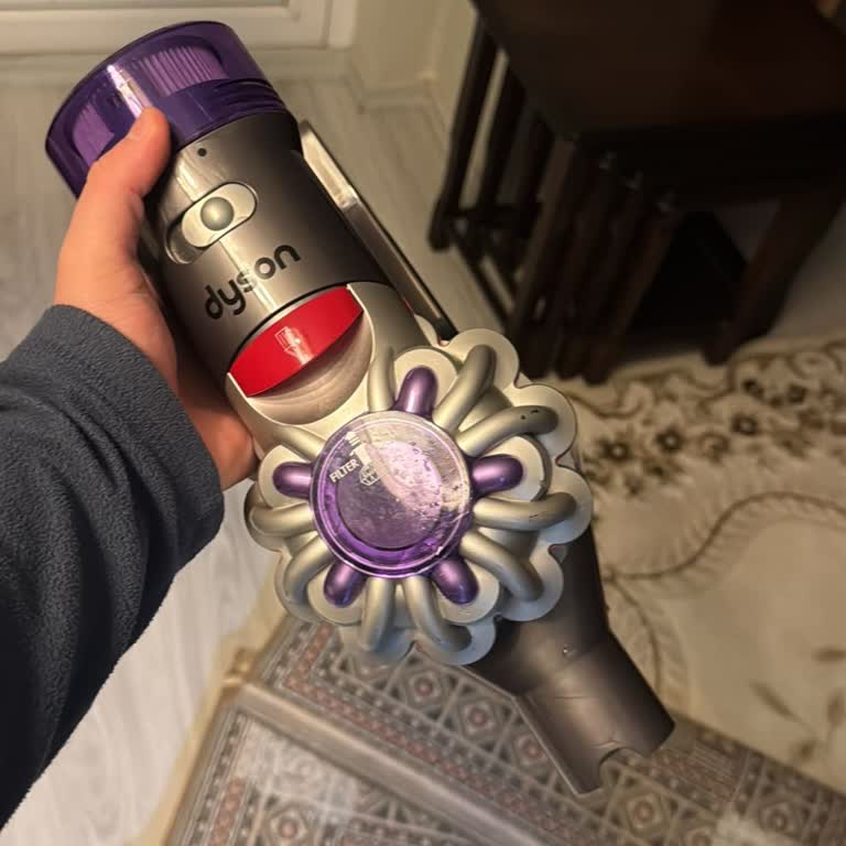 Dyson V8 Batarya Sorunu Ve Müşteri Hizmetleri Tutumu Anneme Yetmiyor