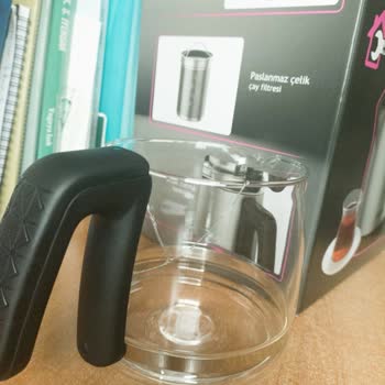 Altus Çay Makinesinin Kırık Cam Demlik Parçası İçin Acil Değişim Talebi