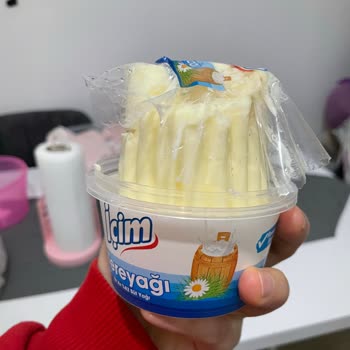 Simsiyah Karartı Ve Bozulmuş Tereyağı İçin Ücret İadesi Talebi