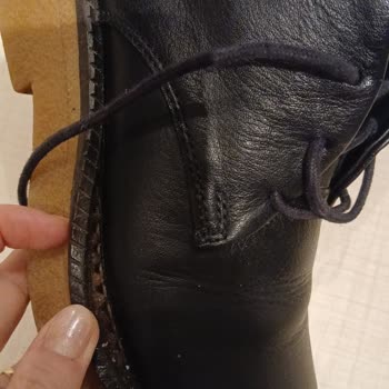 Bueno Shoes Firmasından Alınan Üründe Ayıplı Mal Ve İşçilik Hatası