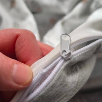 Kalitesiz Nevresim Takımları Ve Cevapsız Müşteri Hizmetleri Nedeniyle Tam İade Talebi