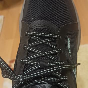 Skechers Ayakkabım Su Geçirmez Olmadı Ve Kısa Sürede Delikler Oluştu, Mağaza Değişim Reddetti