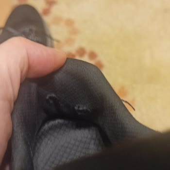 Skechers Ayakkabım Su Geçirmez Olmadı Ve Kısa Sürede Delikler Oluştu, Mağaza Değişim Reddetti